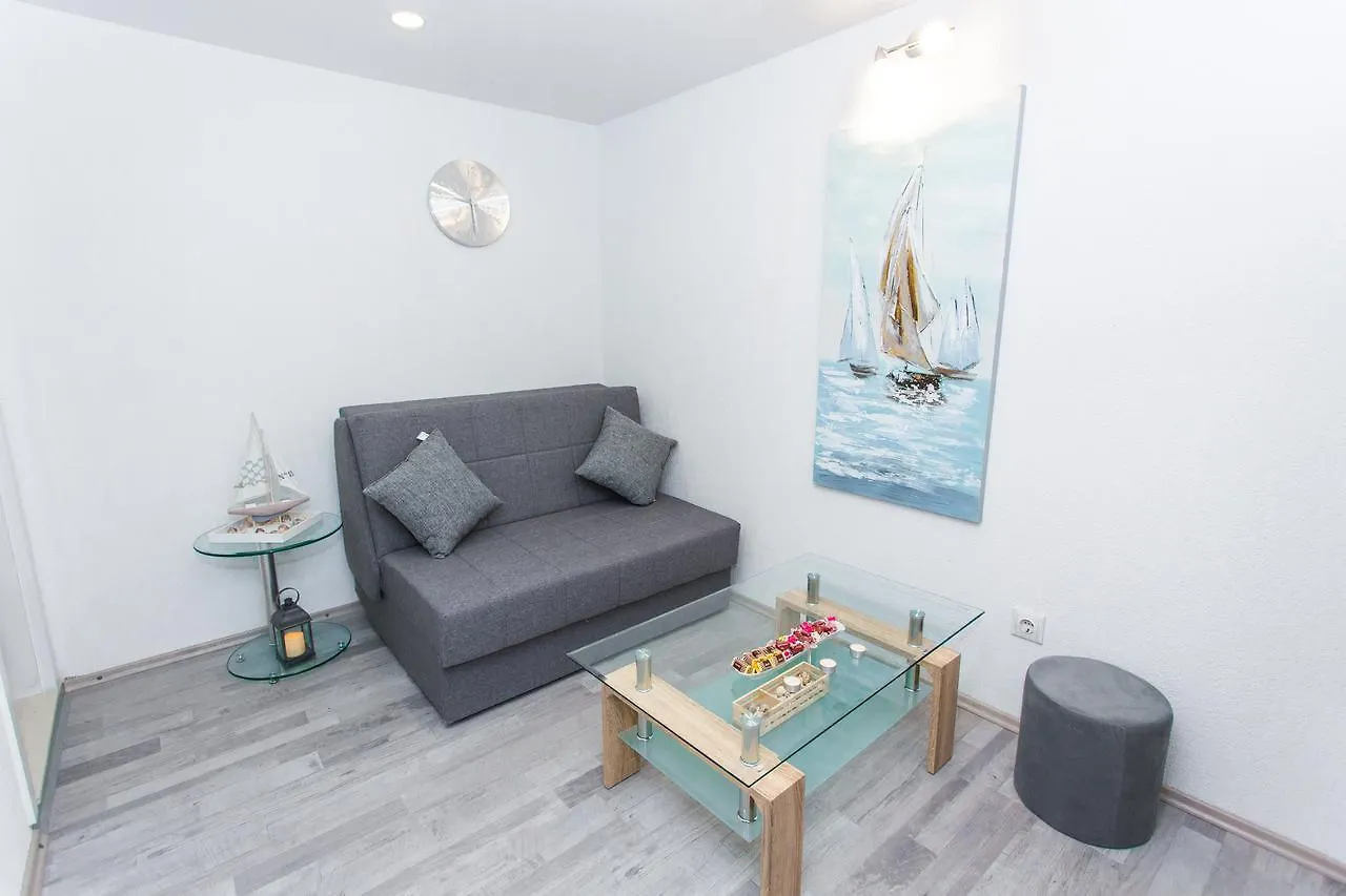 Studio Apartment Vasilj Split